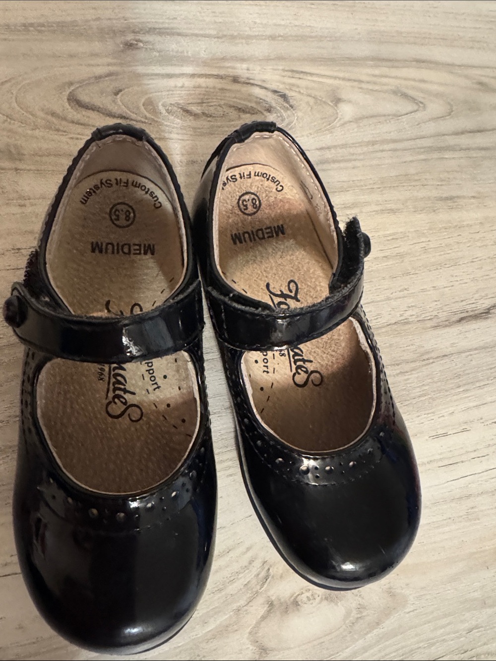 FootMates Black Patent Mary Jane Dress Shoes for Girls